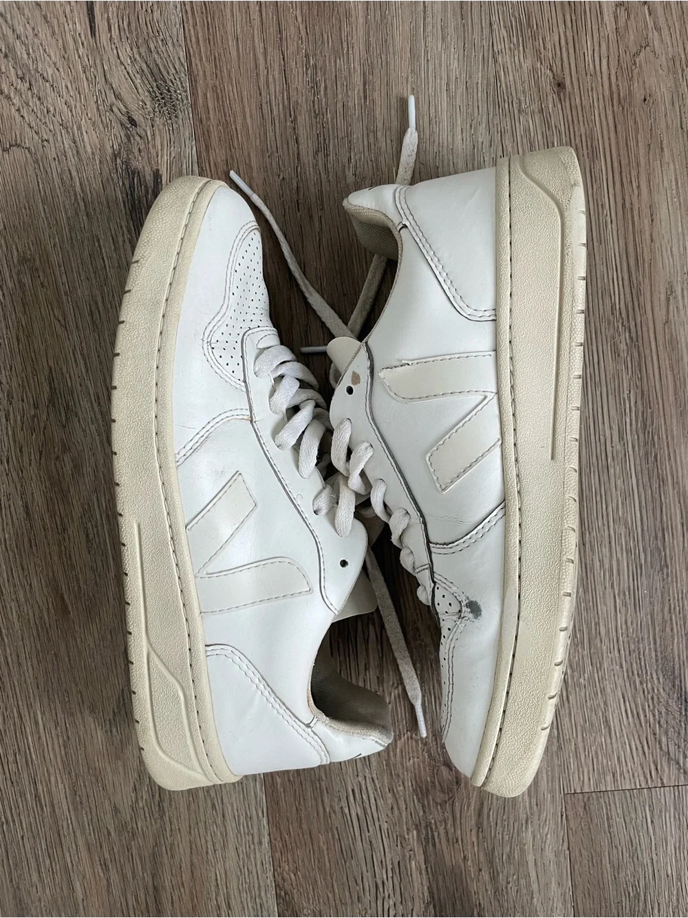 Veja classic low